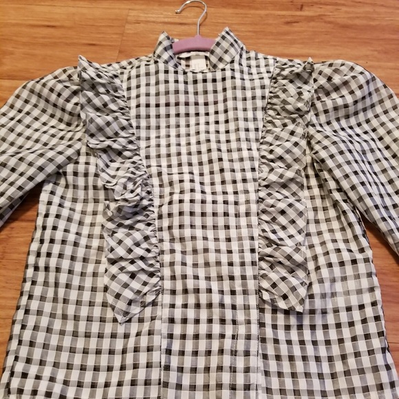 H&M Tops - ✨H&M✨ Gingham Mock-Neck Ruffle Detailed Blouse